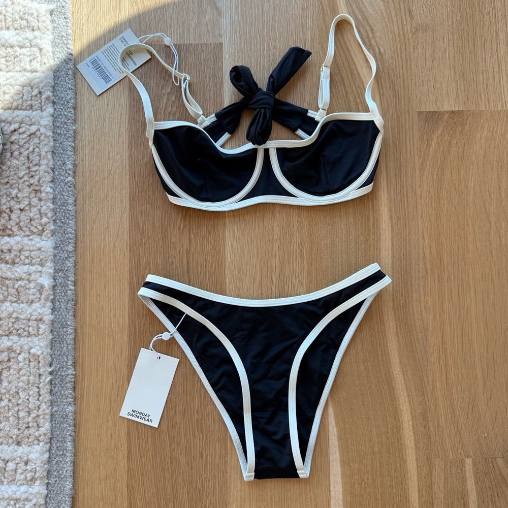 Monday Swimwear Somerset Ivory/Black Bikini